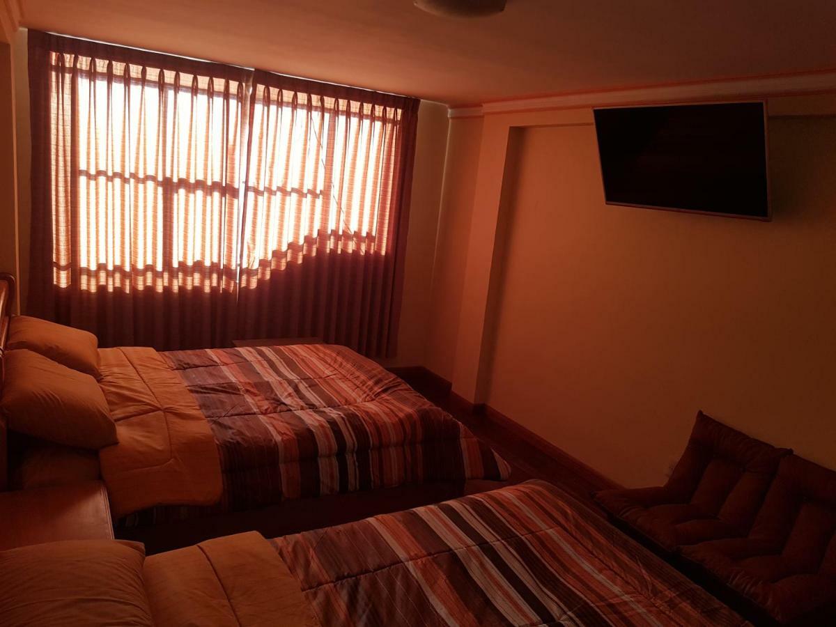 Hostal Madero El Alto Esterno foto